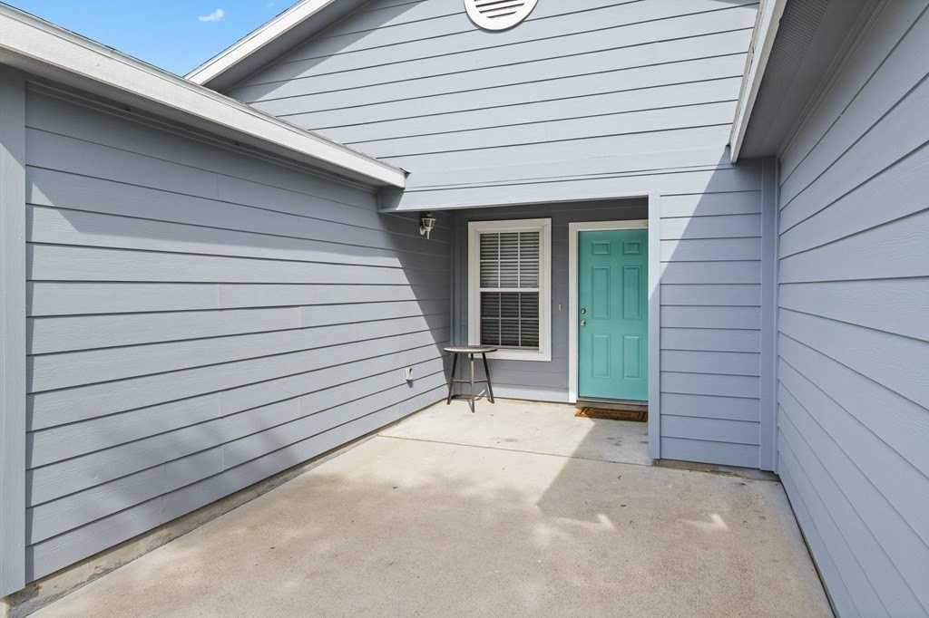 102 Pecan Harbor St - Photo 3 of 29