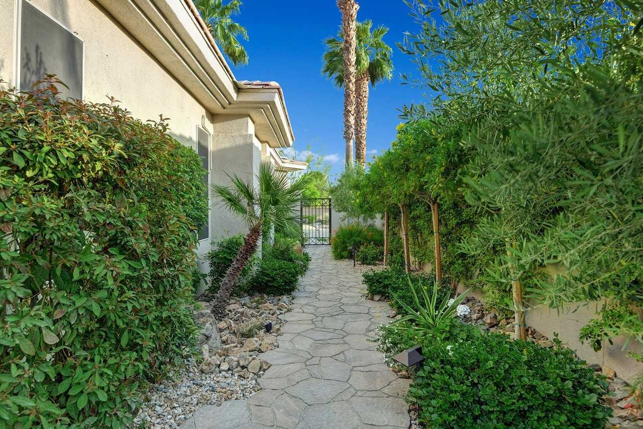 210 Gold Canyon Dr - Photo 6 of 50