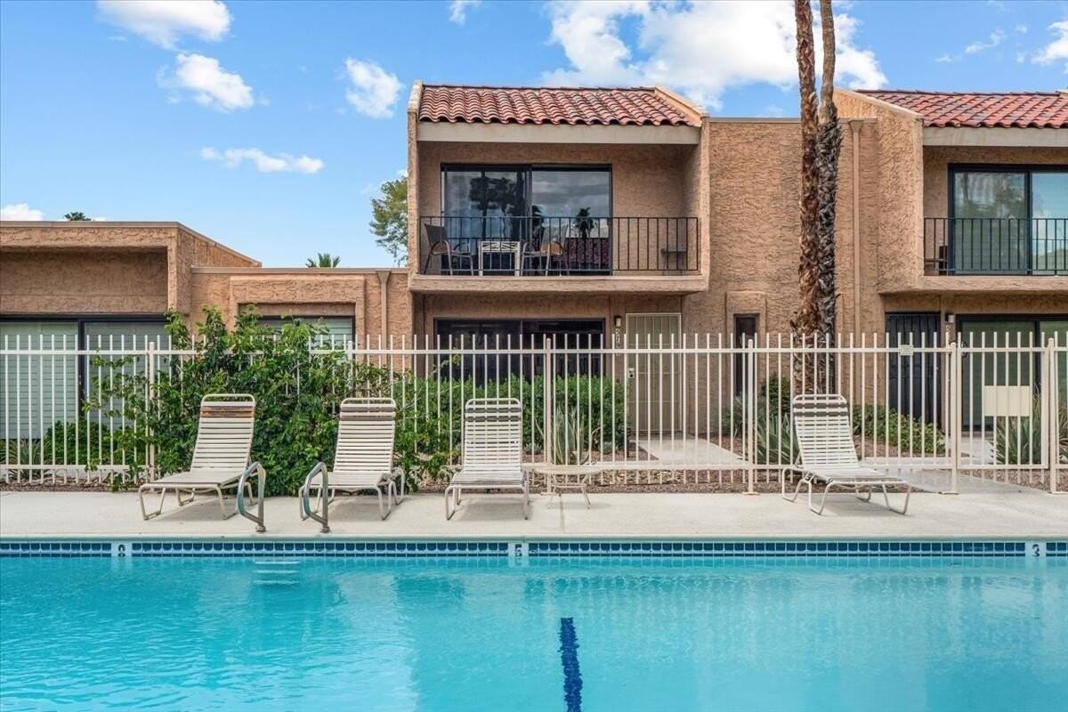 5794 Los Coyotes Dr - Photo 3 of 40