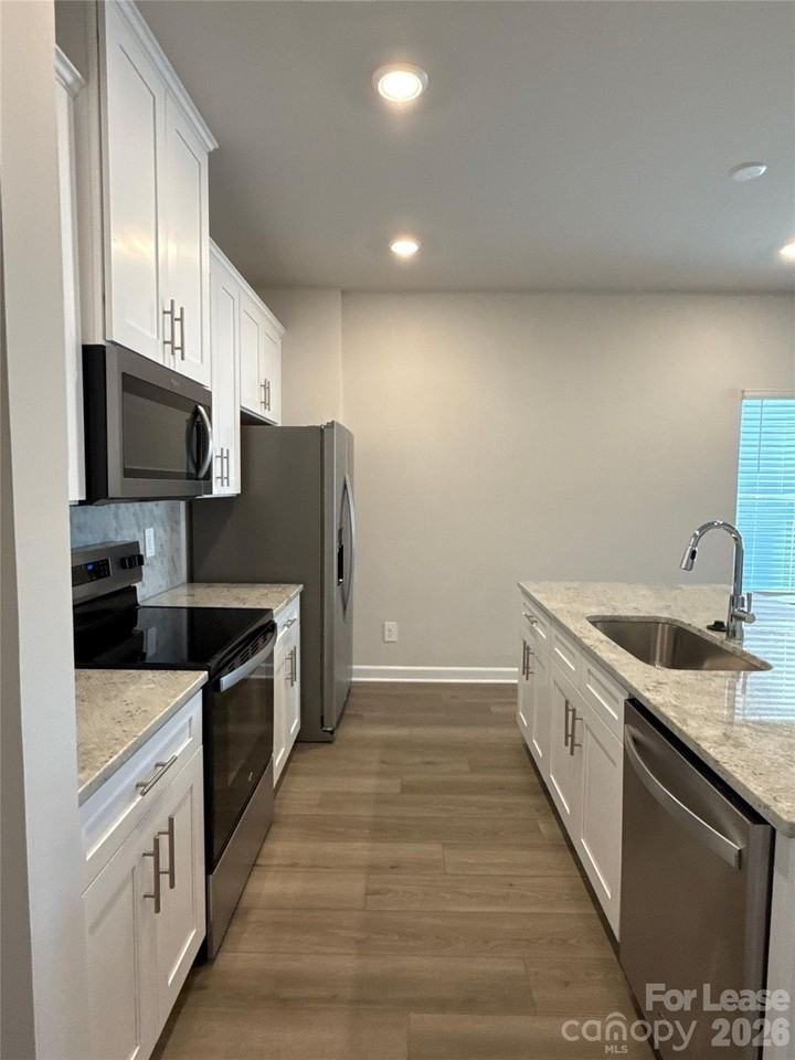 125 Utility Ln #F - Photo 5 of 17