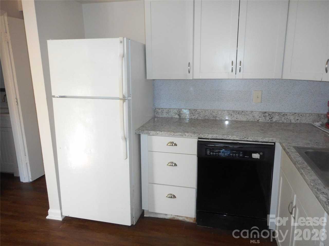 7961 Shady Oak Trl #65 - Photo 7 of 14