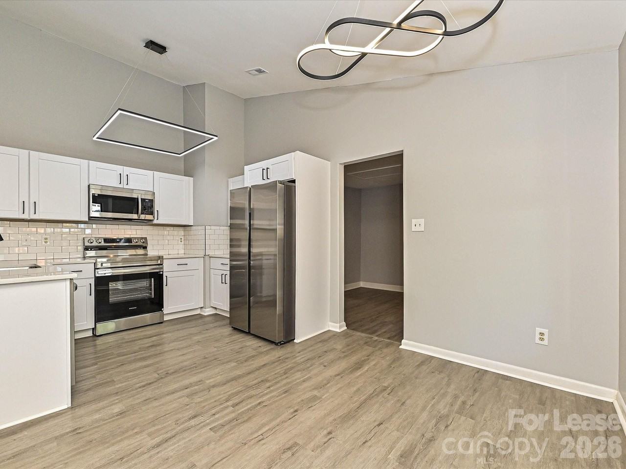 633 Pennwood Ln - Photo 4 of 29
