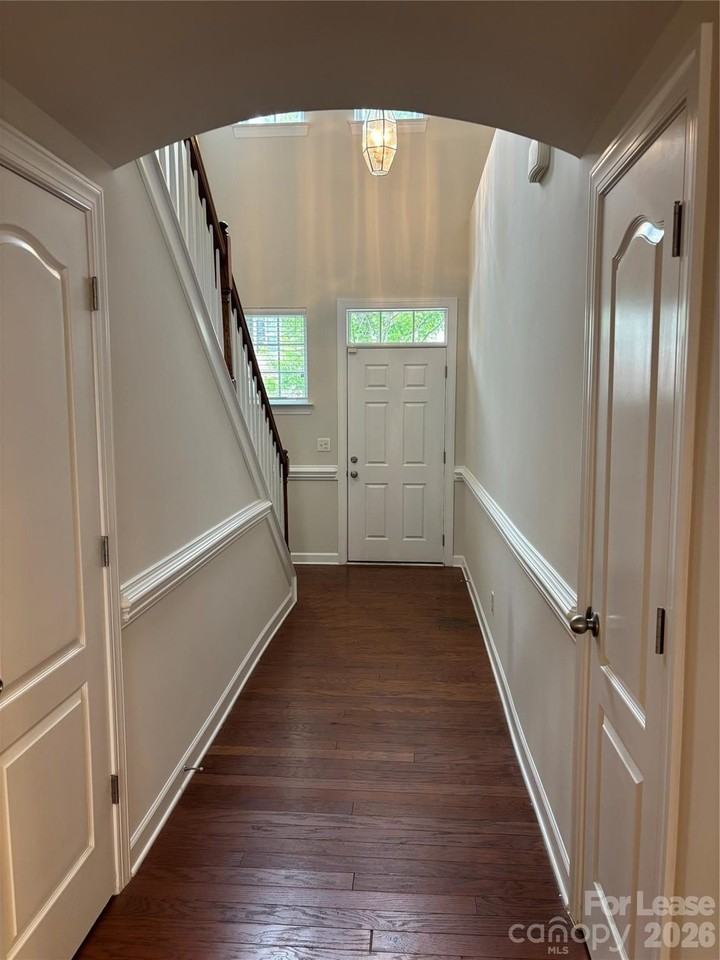 11114 Sandstone Rd - Photo 2 of 47