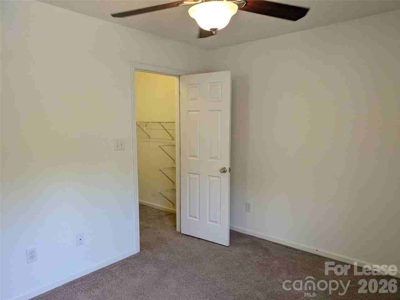 108 Bogey Ln - Photo 7 of 20