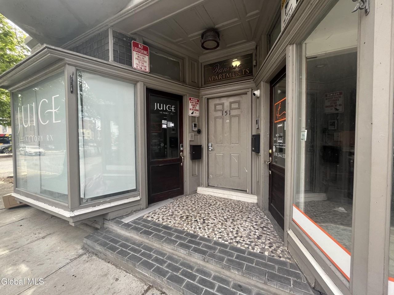 151 4th St #3A - Photo 2 of 27