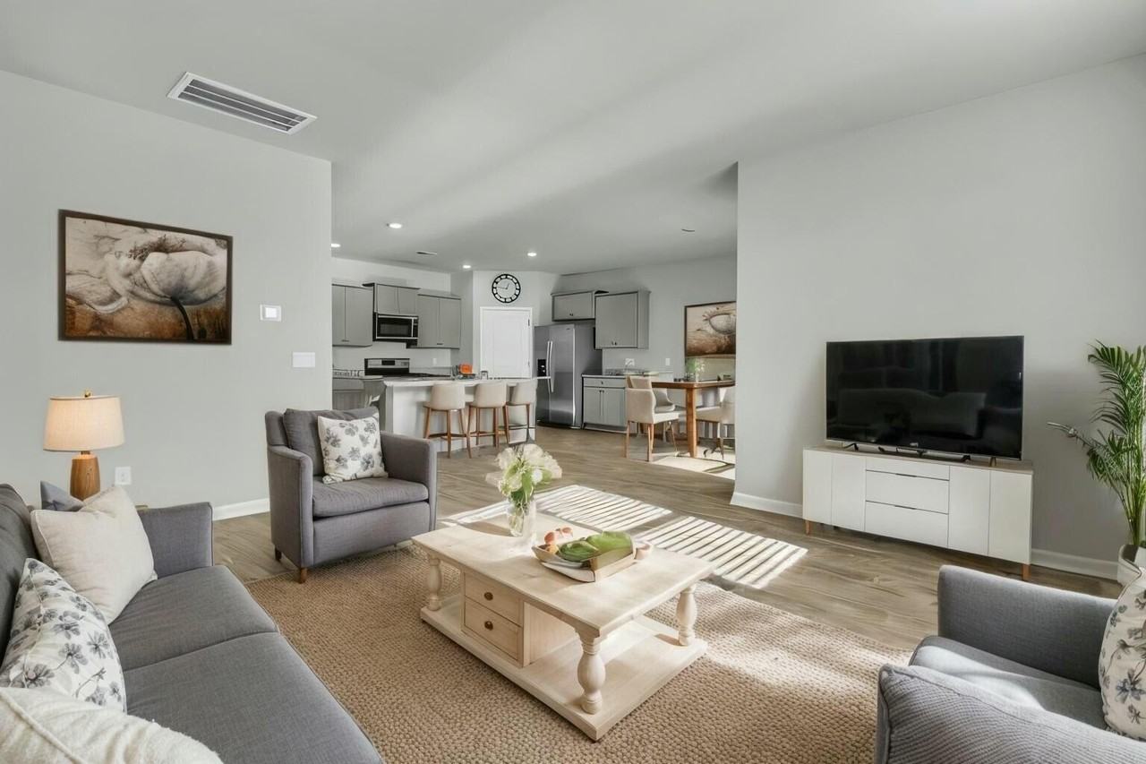 229 Grand View Xing - Photo 2 of 42