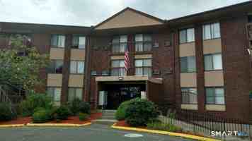 featured image of 2211 Cromwell Hills Dr #2211