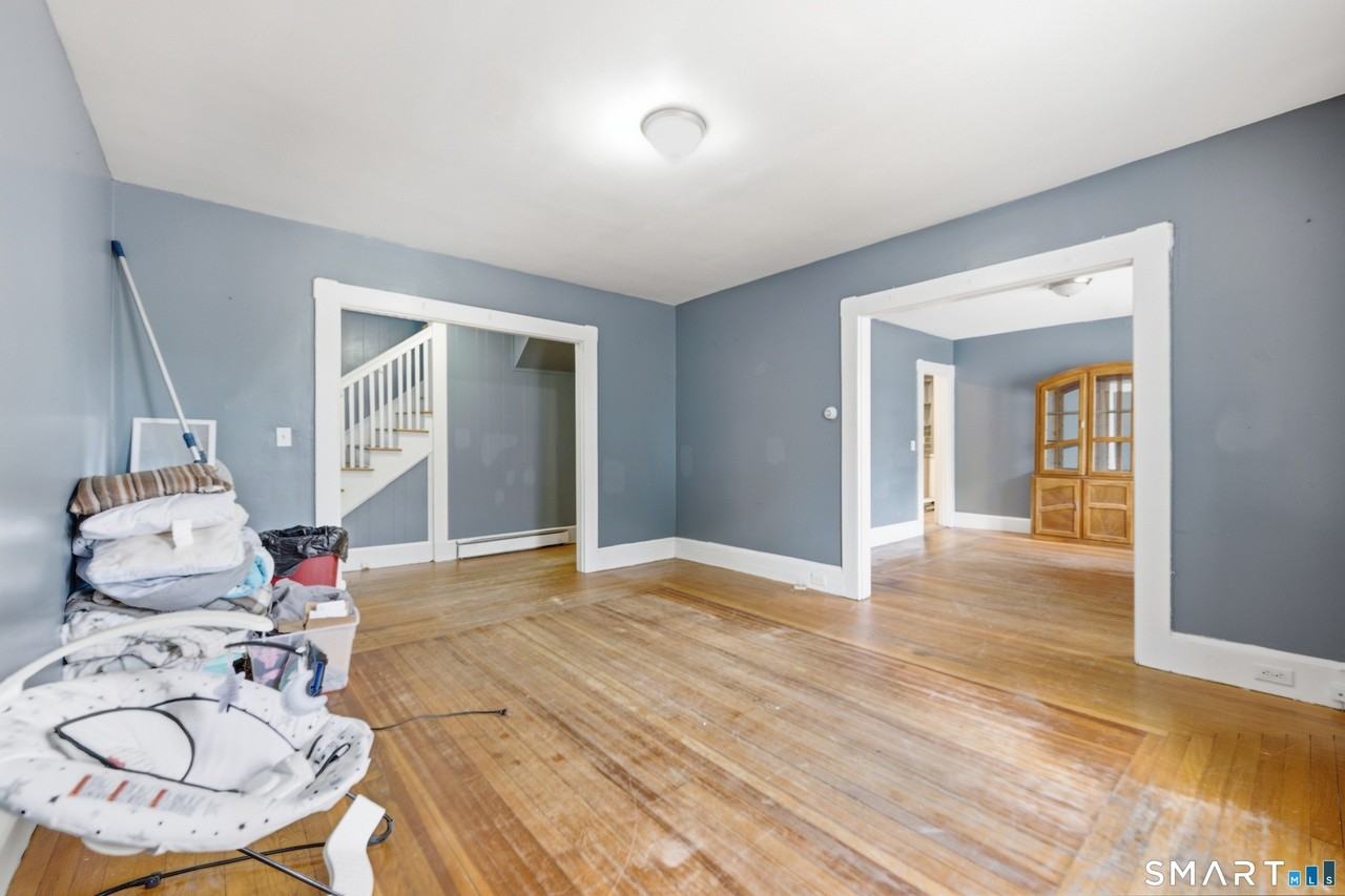 2 Oakland Ave - Photo 5 of 31