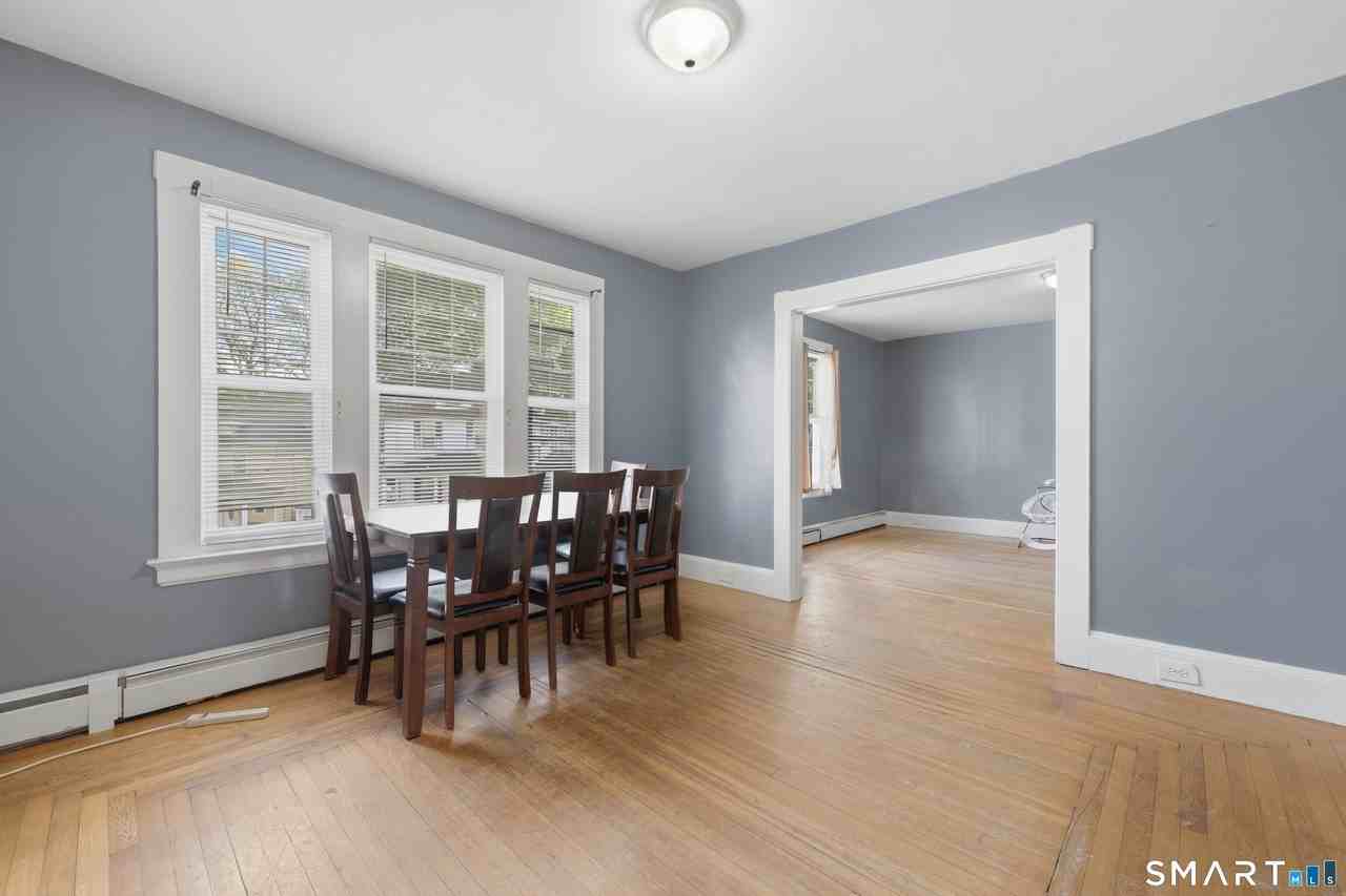 2 Oakland Ave - Photo 7 of 31