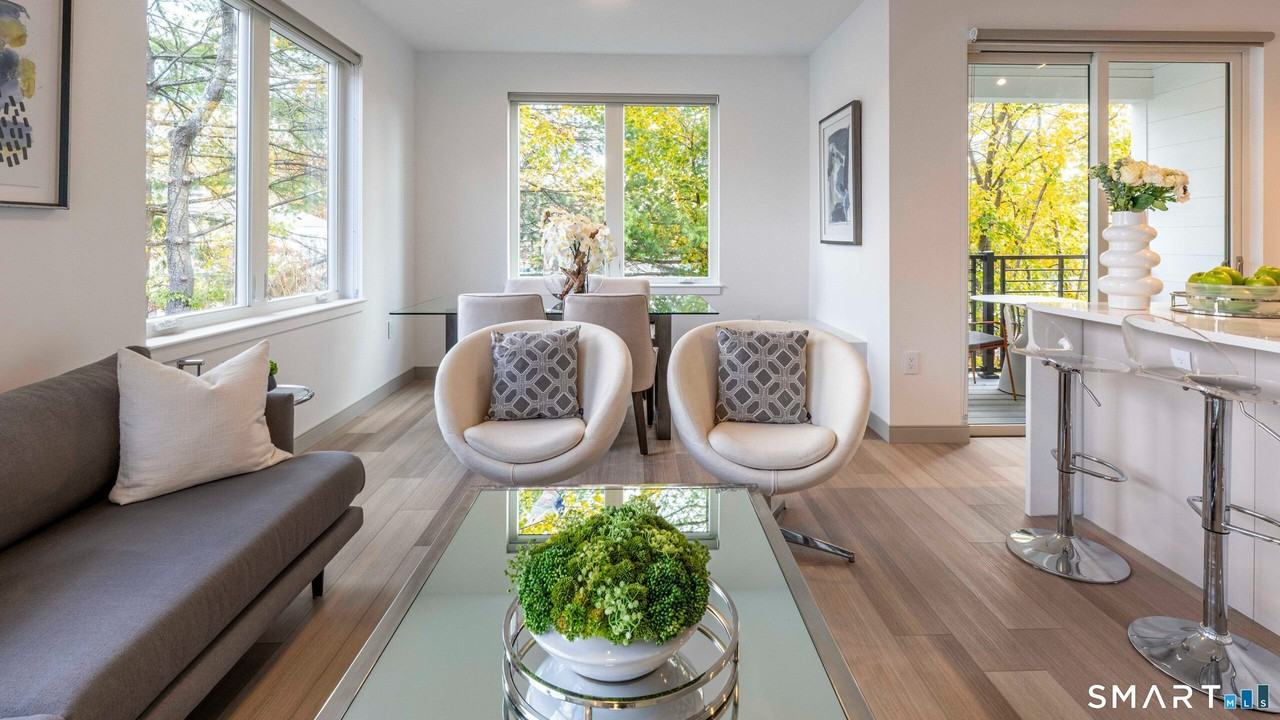 22 Hubbard Rd #402 - Photo 7 of 18