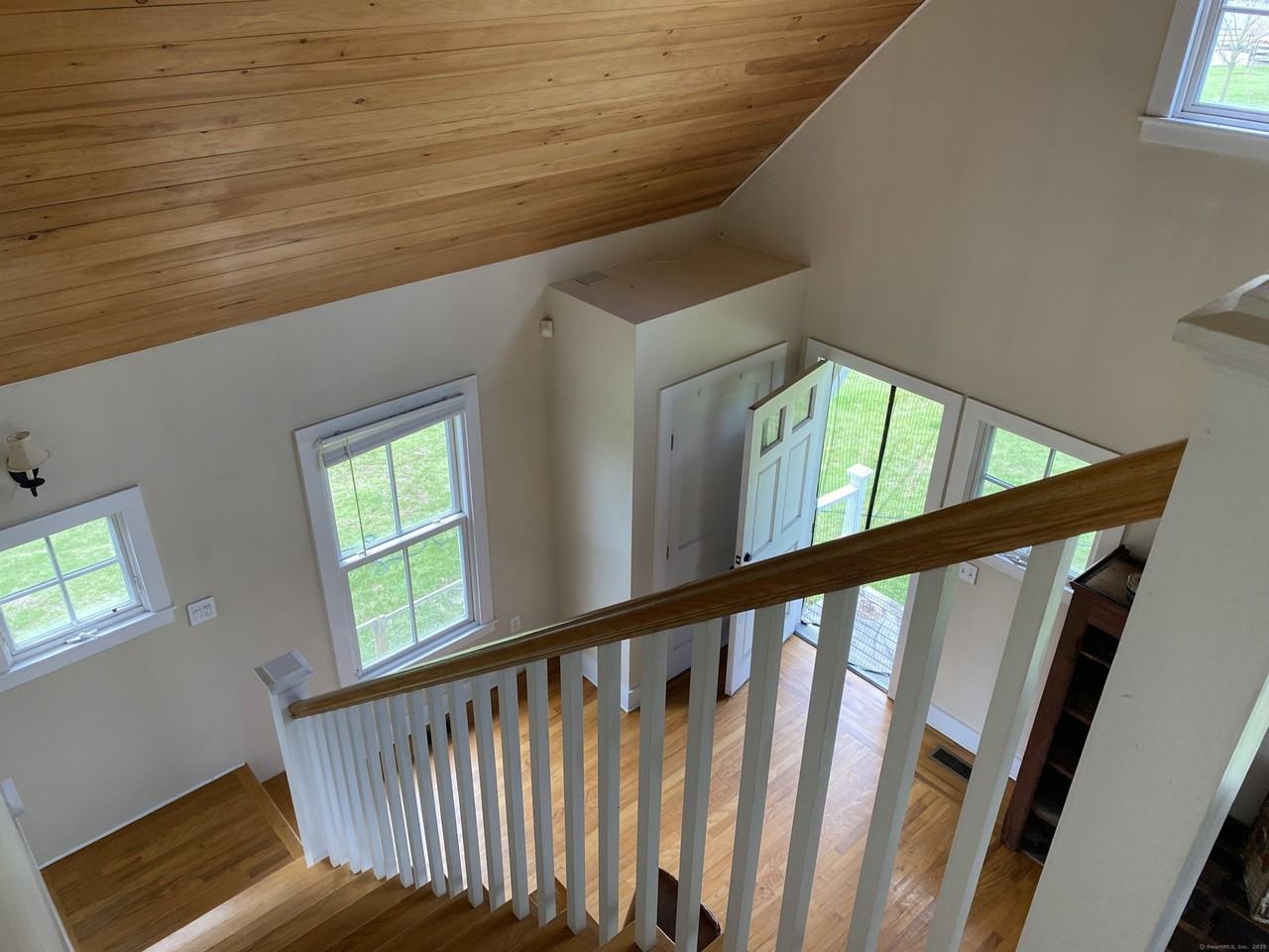 33 Copse Rd #B - Photo 7 of 16