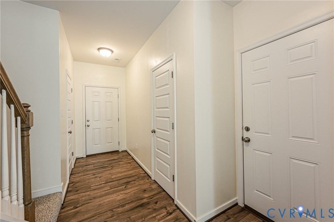18353 Palisades Ct - Photo 5 of 49