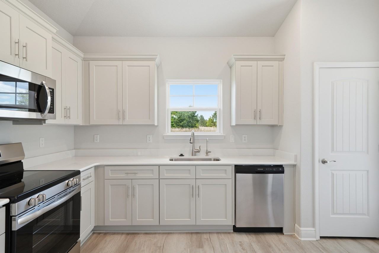 664 Alleyoak Ln - Photo 5 of 31