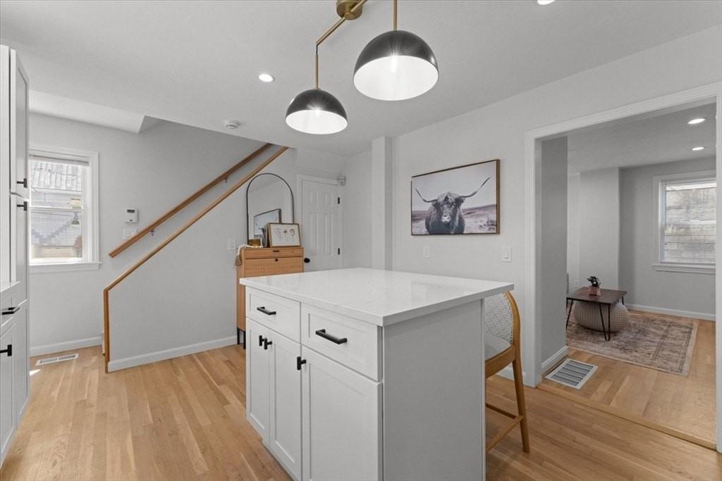 9 Dexter St - Photo 3 of 13