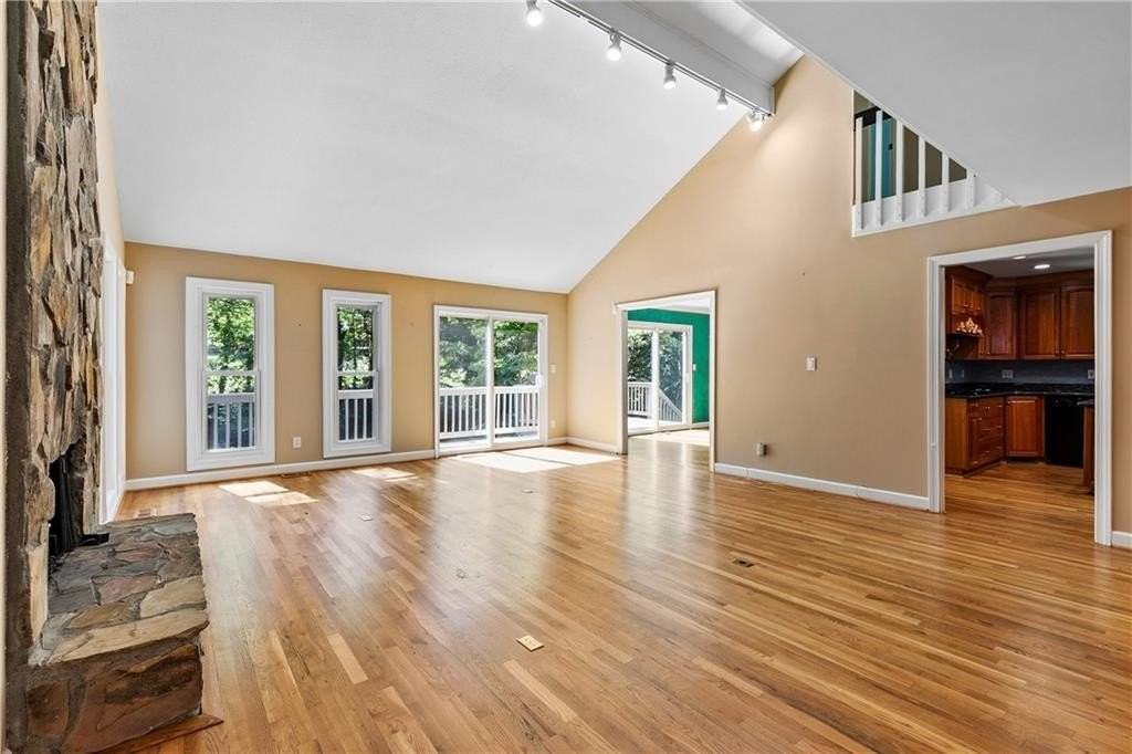 755 Nile Dr - Photo 3 of 50