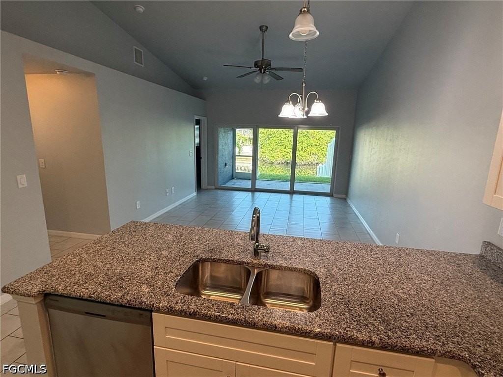 3536 Sw 17th Ave - Photo 6 of 31