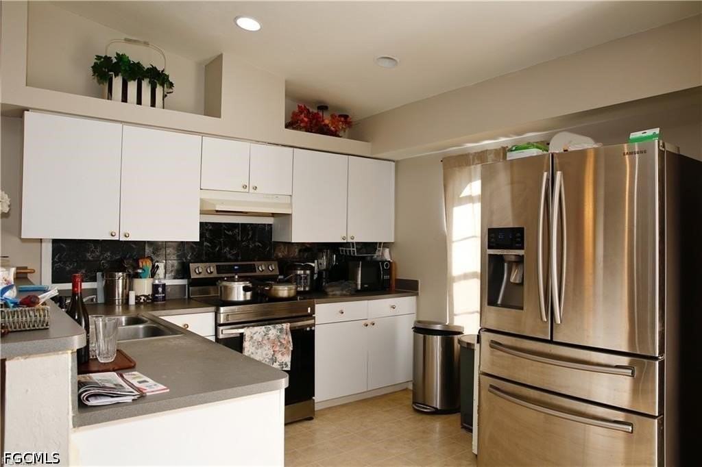1809 Sw Santa Barbara Pl - Photo 3 of 9