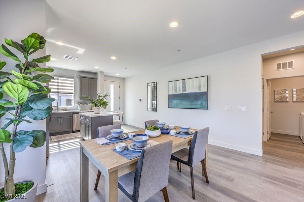 9420 Titania Dawn St - Photo 4 of 21