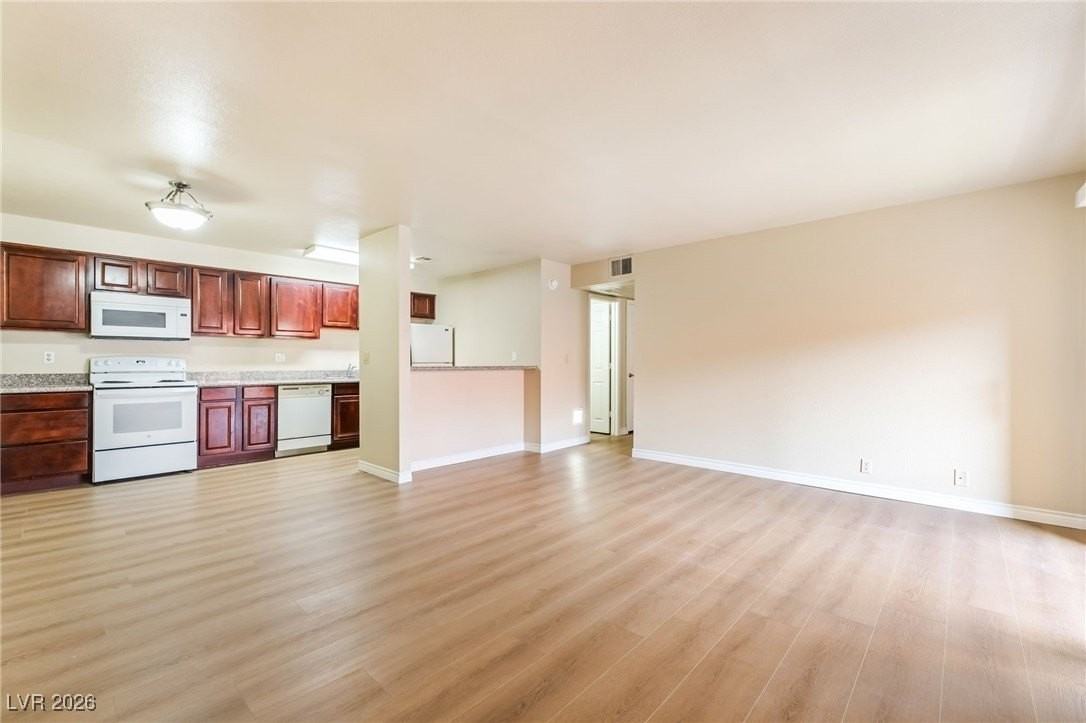 5121 River Glen Dr #144 - Photo 4 of 20