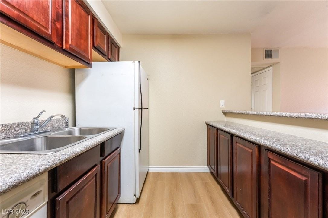5121 River Glen Dr #144 - Photo 7 of 20