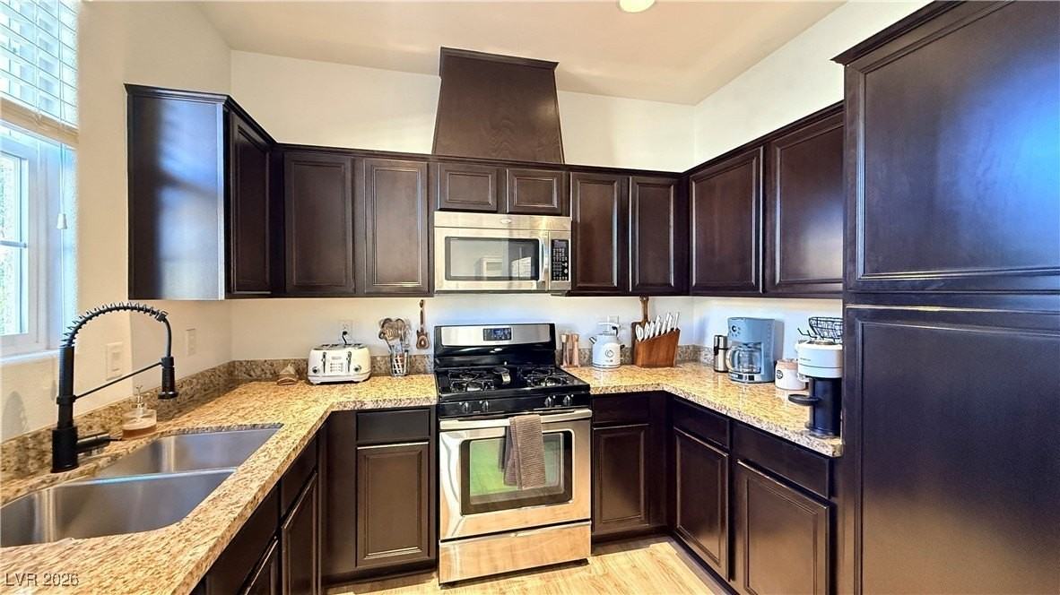 1866 Via Delle Arti #2101 - Photo 7 of 38