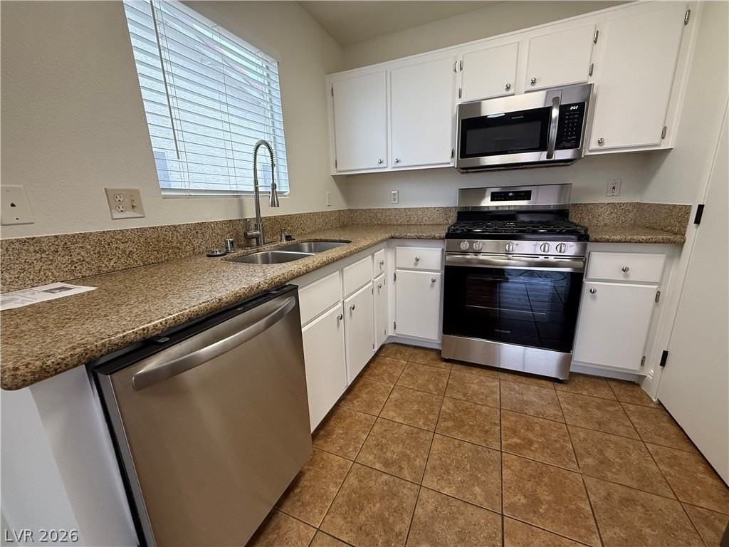 3130 Meadow Flower Ave - Photo 5 of 28
