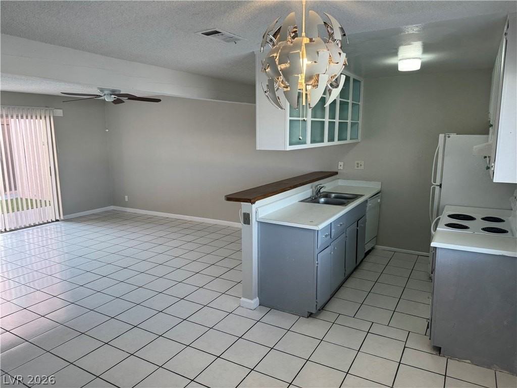 2158 E Desert Inn Rd - Photo 3 of 15