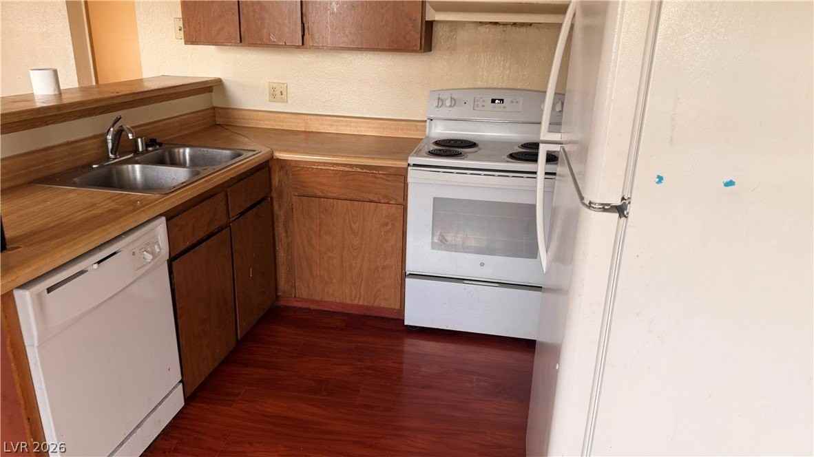 2754 Aarondavid Dr #C - Photo 5 of 5