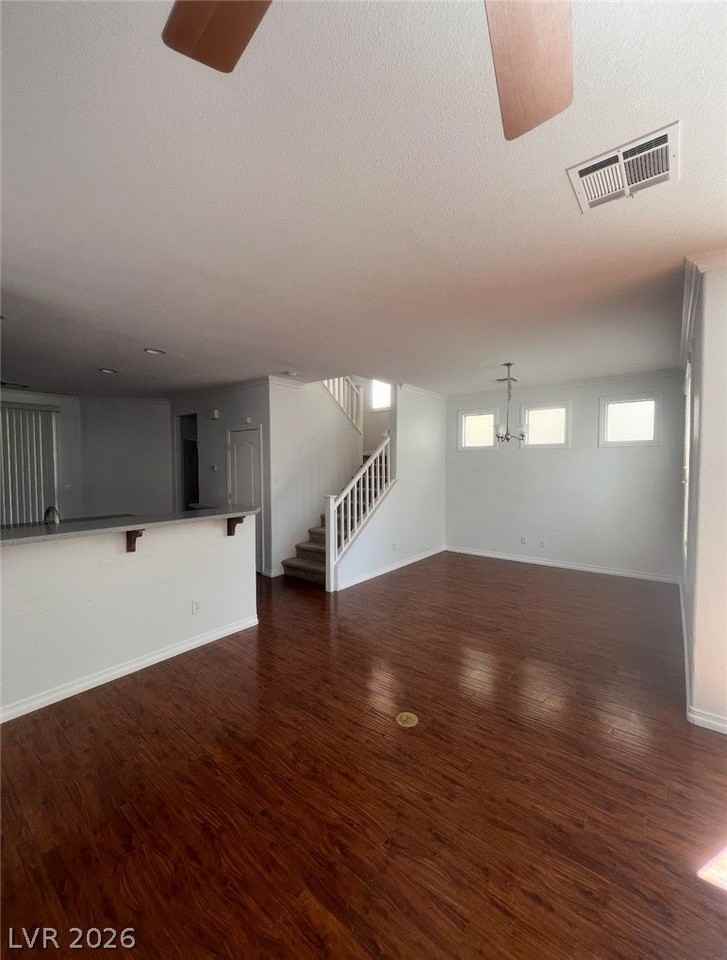 8974 Ellenbrook St - Photo 3 of 9