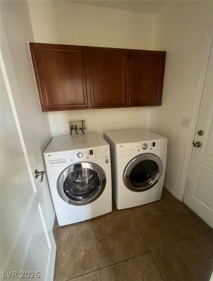 8974 Ellenbrook St - Photo 5 of 9