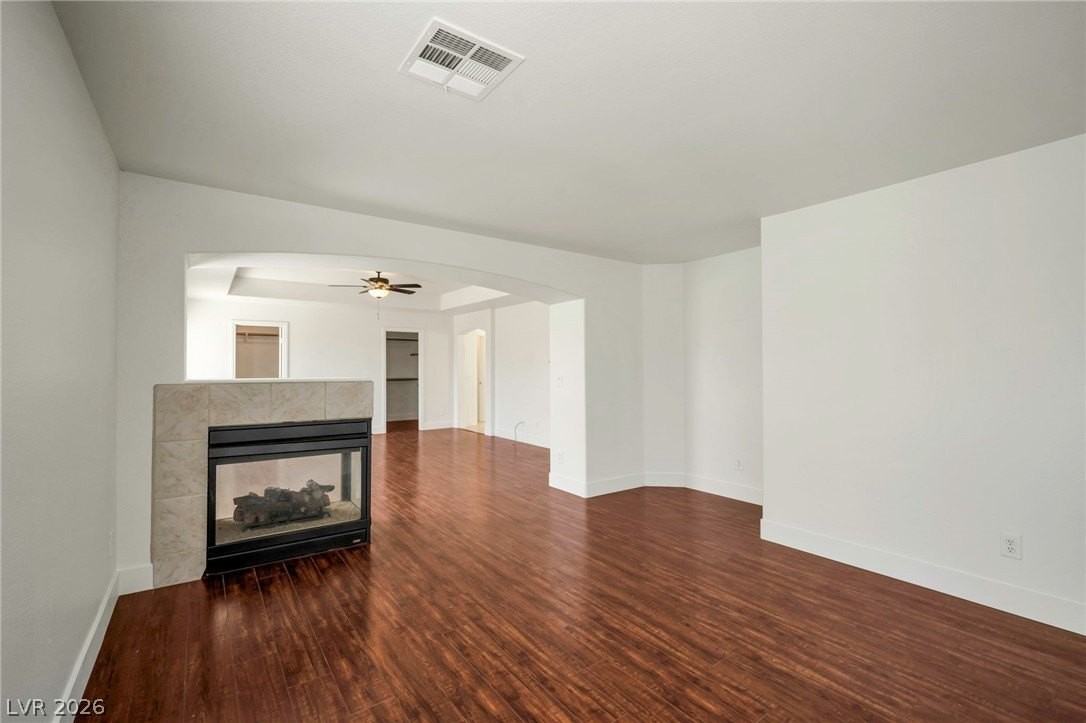 9711 Spinnaker Creek Ave - Photo 4 of 37