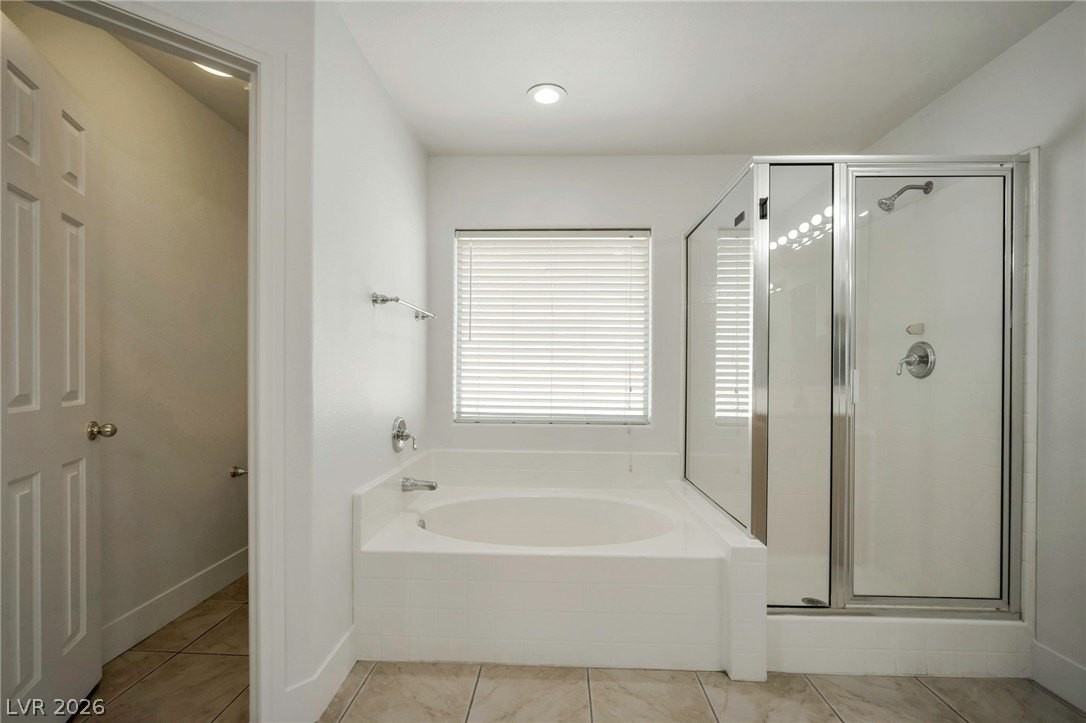 9711 Spinnaker Creek Ave - Photo 5 of 37
