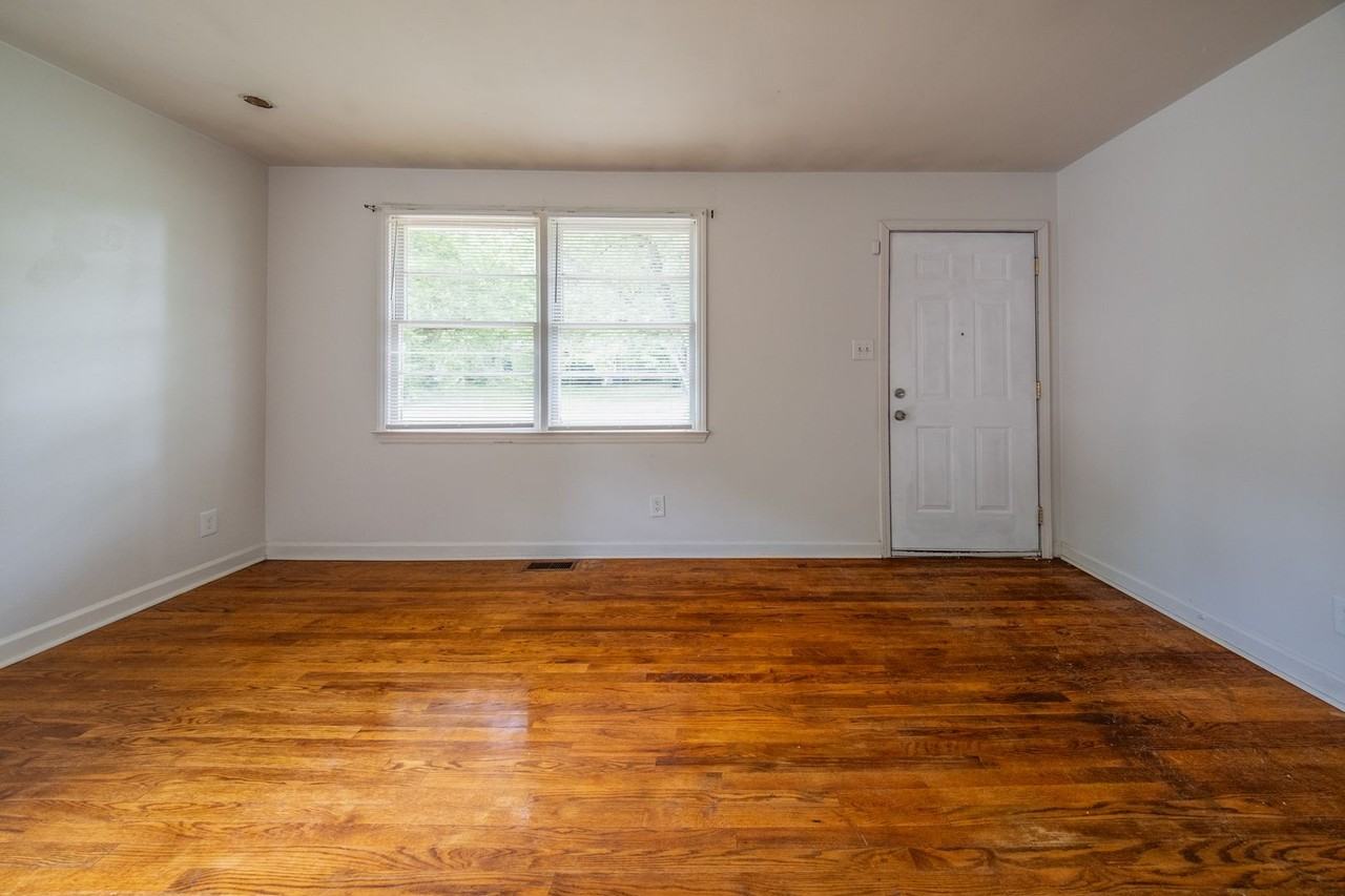 311 Guerrant St - Photo 5 of 21