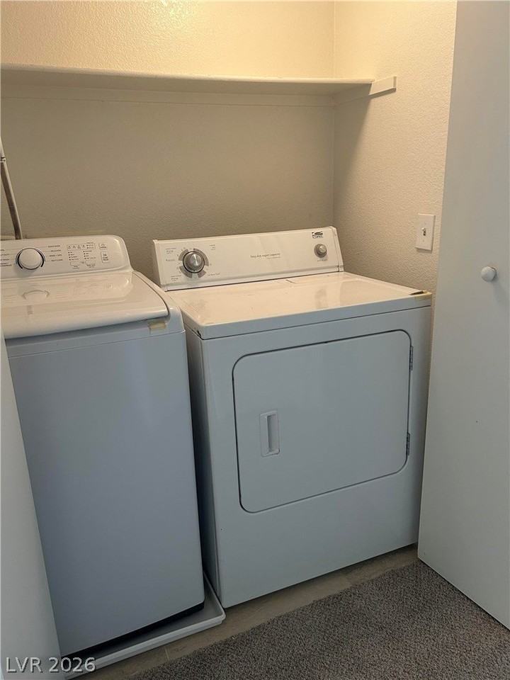 6560 Wilma Ave #202 - Photo 5 of 6