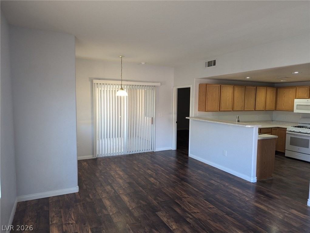 9580 W Reno Ave #281 - Photo 4 of 21