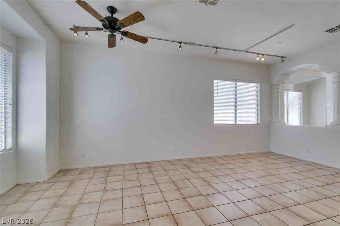 254 Windsong Echo Dr - Photo 5 of 46