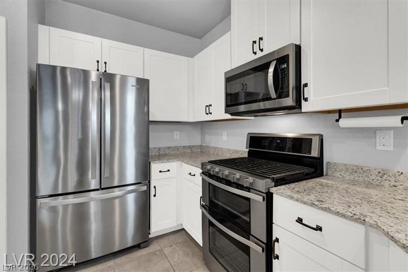7481 Moonglade St - Photo 5 of 36