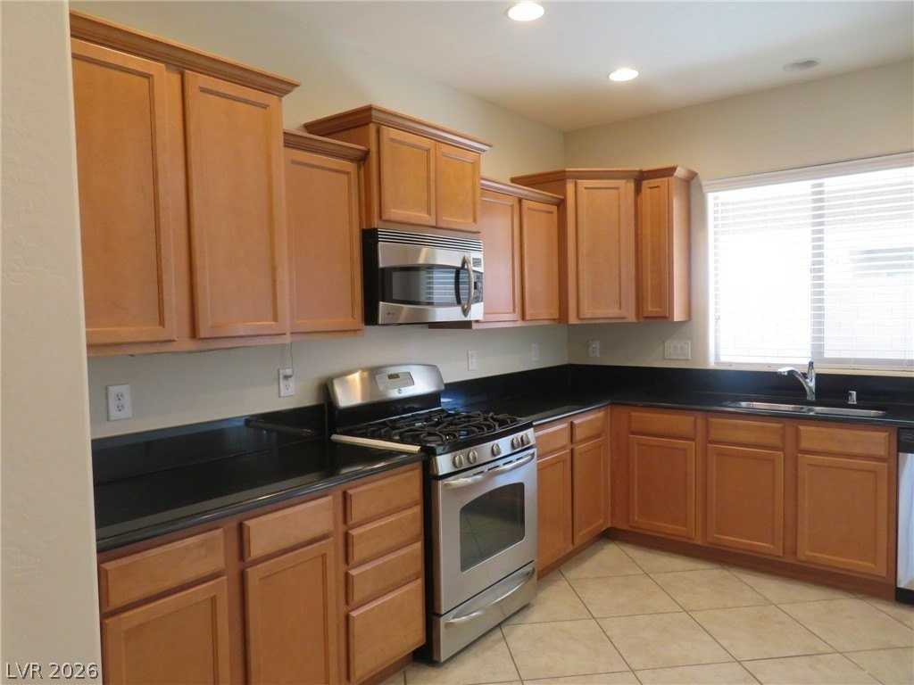 4067 Vulcan St - Photo 7 of 21