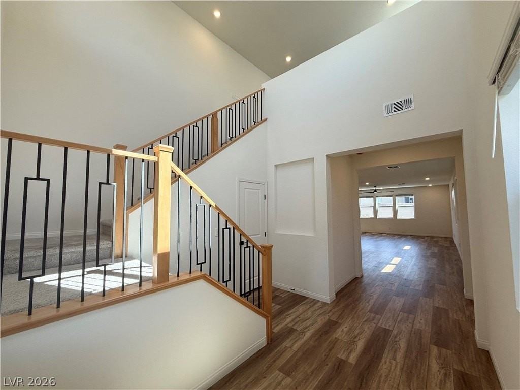 3045 Foxtail Hollow Ave - Photo 3 of 38