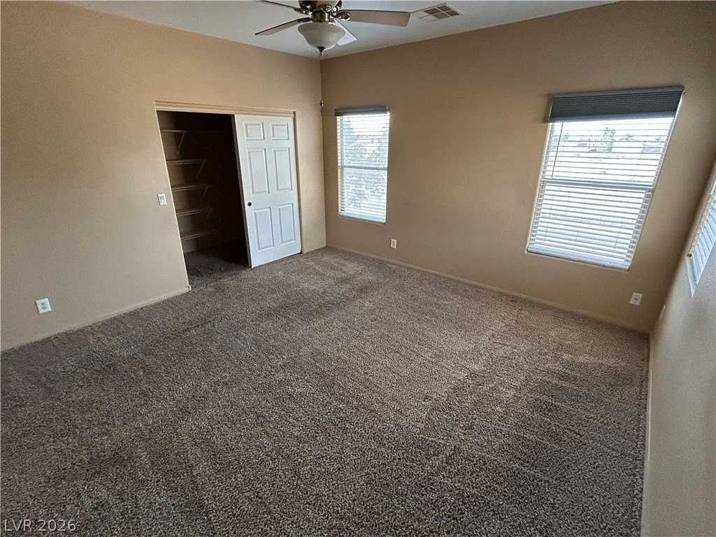1094 Silver Stone Way - Photo 3 of 9