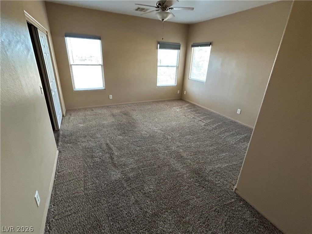 1094 Silver Stone Way - Photo 4 of 9