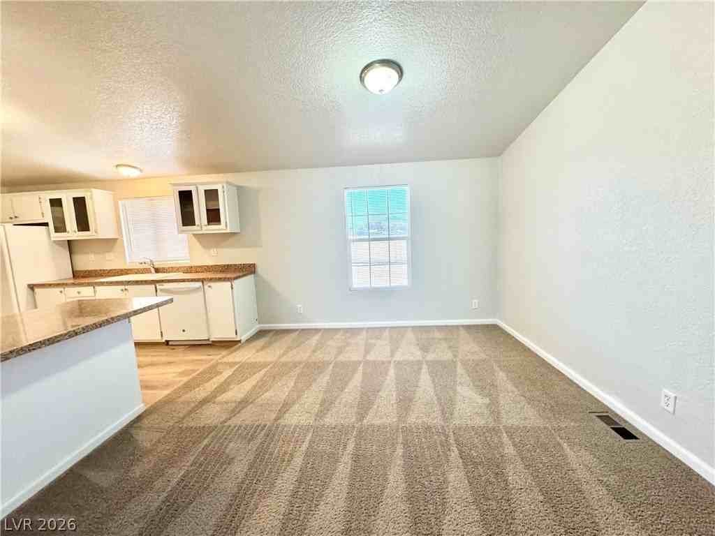 3021 W Medicine Man Rd - Photo 5 of 21