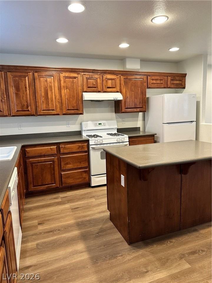 4774 Mereworth Ct - Photo 2 of 16