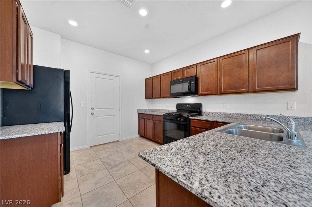 6482 Blue Ember Ave - Photo 7 of 29