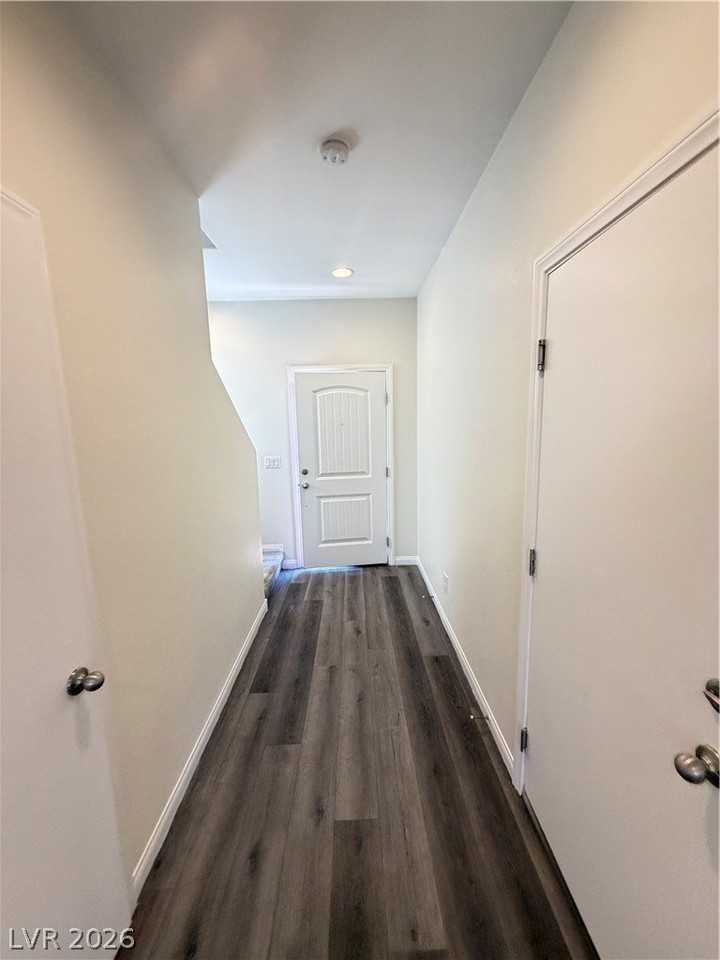 6070 Forest Archer Pl - Photo 4 of 49