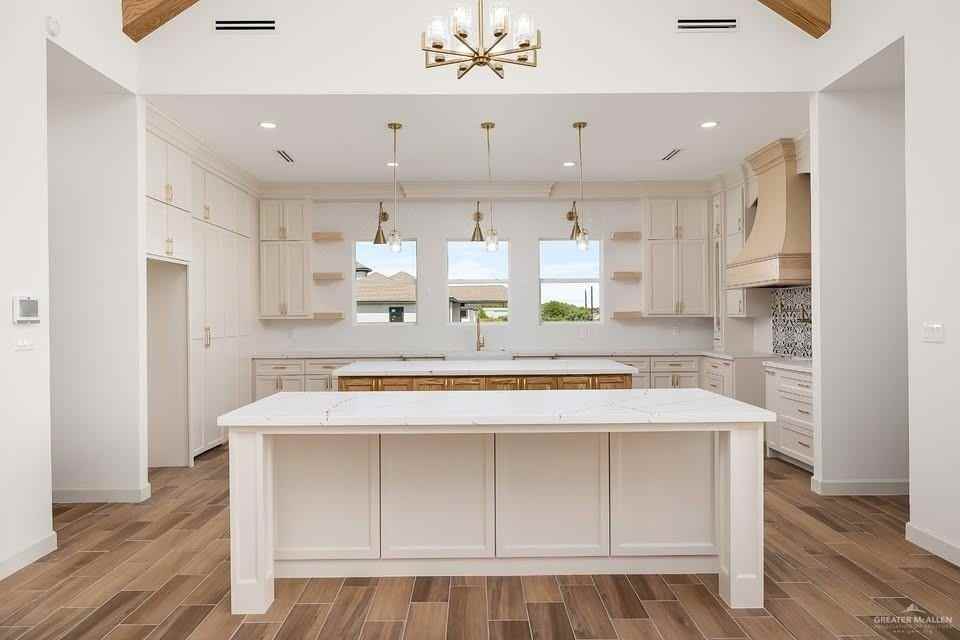8100 Coyote Dr - Photo 5 of 14