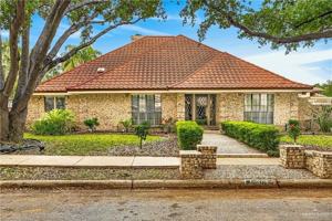 featured image of 304 Bluebird Ave
