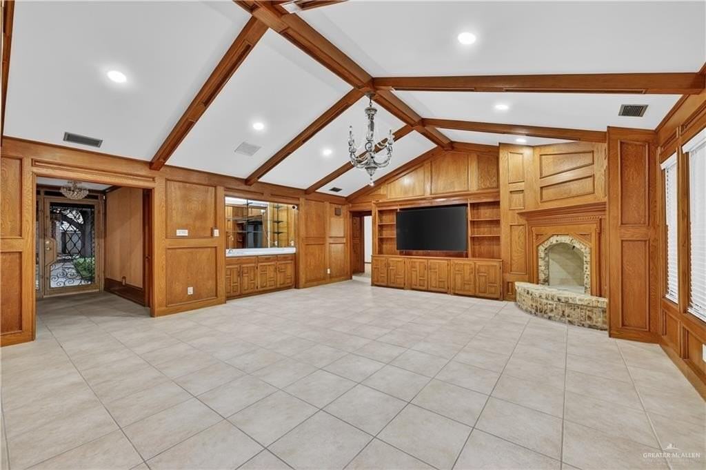 304 Bluebird Ave - Photo 6 of 27