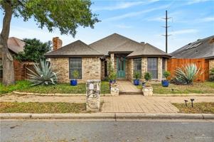 featured image of 4712 N 6th St