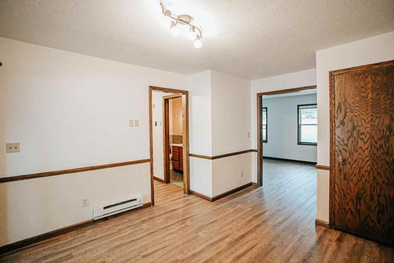 1105 Verona Rd - Photo 3 of 22
